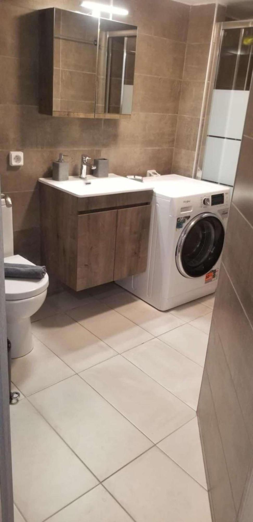 Areos Comfort Living Apartment - Alexandras Ave 72 أثينا المظهر الخارجي الصورة